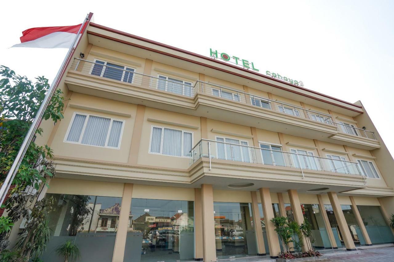 Oyo 1330 Hotel Cahaya 3 Surabaya Exterior foto
